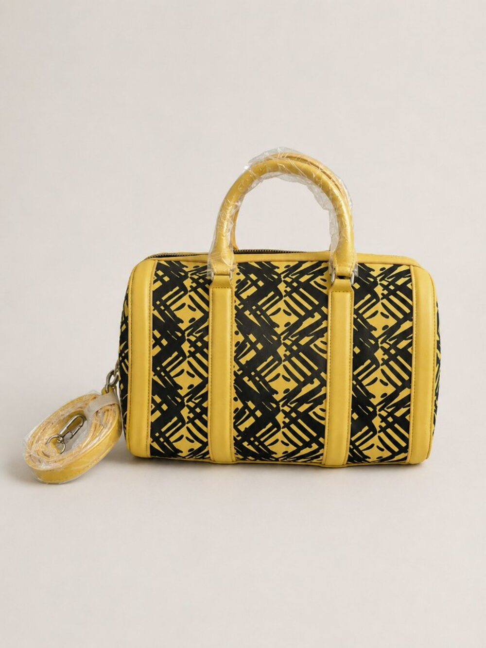 Sassy Jones Gianna Graffiti Boston Bag Satchel Yellow Black Crossbody NWOT - Picture 5 of 8